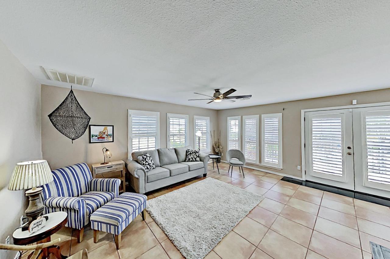 Festive Beach Retreat Rockport Luaran gambar